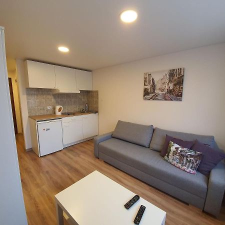 Akropolis Apartment For You Κλαϊπέντα Εξωτερικό φωτογραφία
